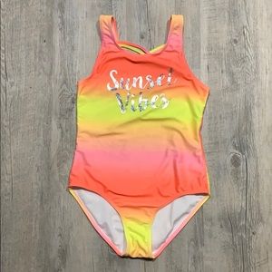 Girls Wave Zome Bathing suit size L 10/12